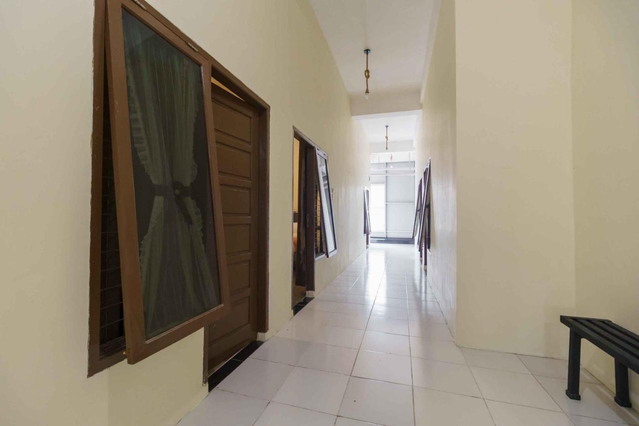 Reddoorz Syariah Near Lubang Jepang Bukittinggi Hotel ภายนอก รูปภาพ
